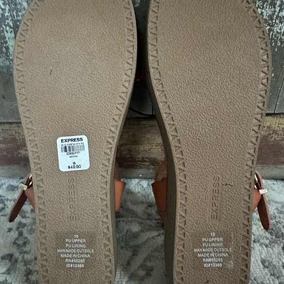 Women’s Express Size 10 Brown Back Strap Sandals - Picture 5 of 7